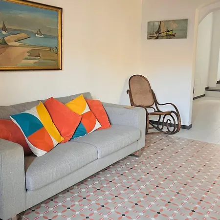 Splendida Casa - 50 Metri Dal Mare Apartment *